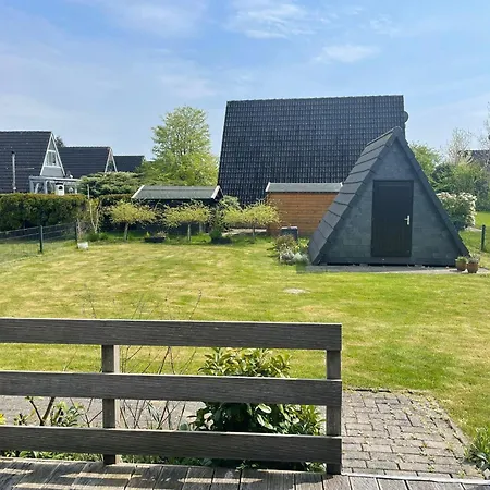 Nurdachhaus 210 Vakantiehuis *